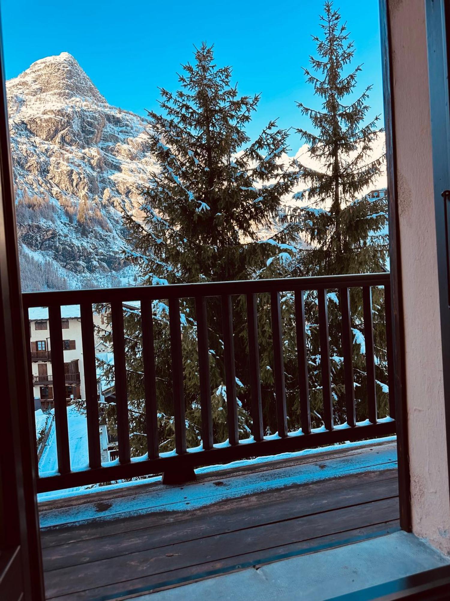 Centrale Courmayeur Kültér fotó
